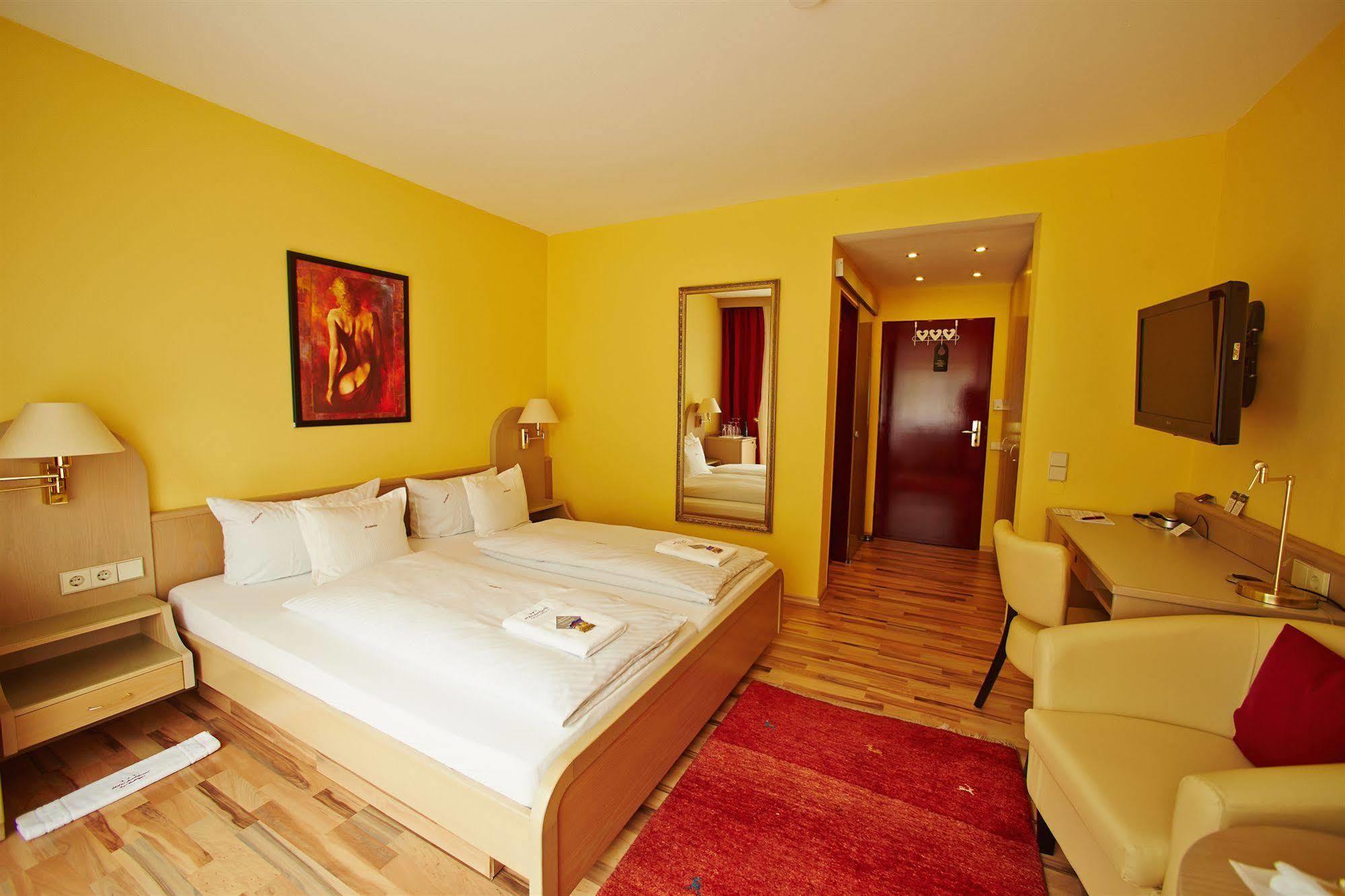 Hotel Ambiente Bad Bellingen Eksteriør billede