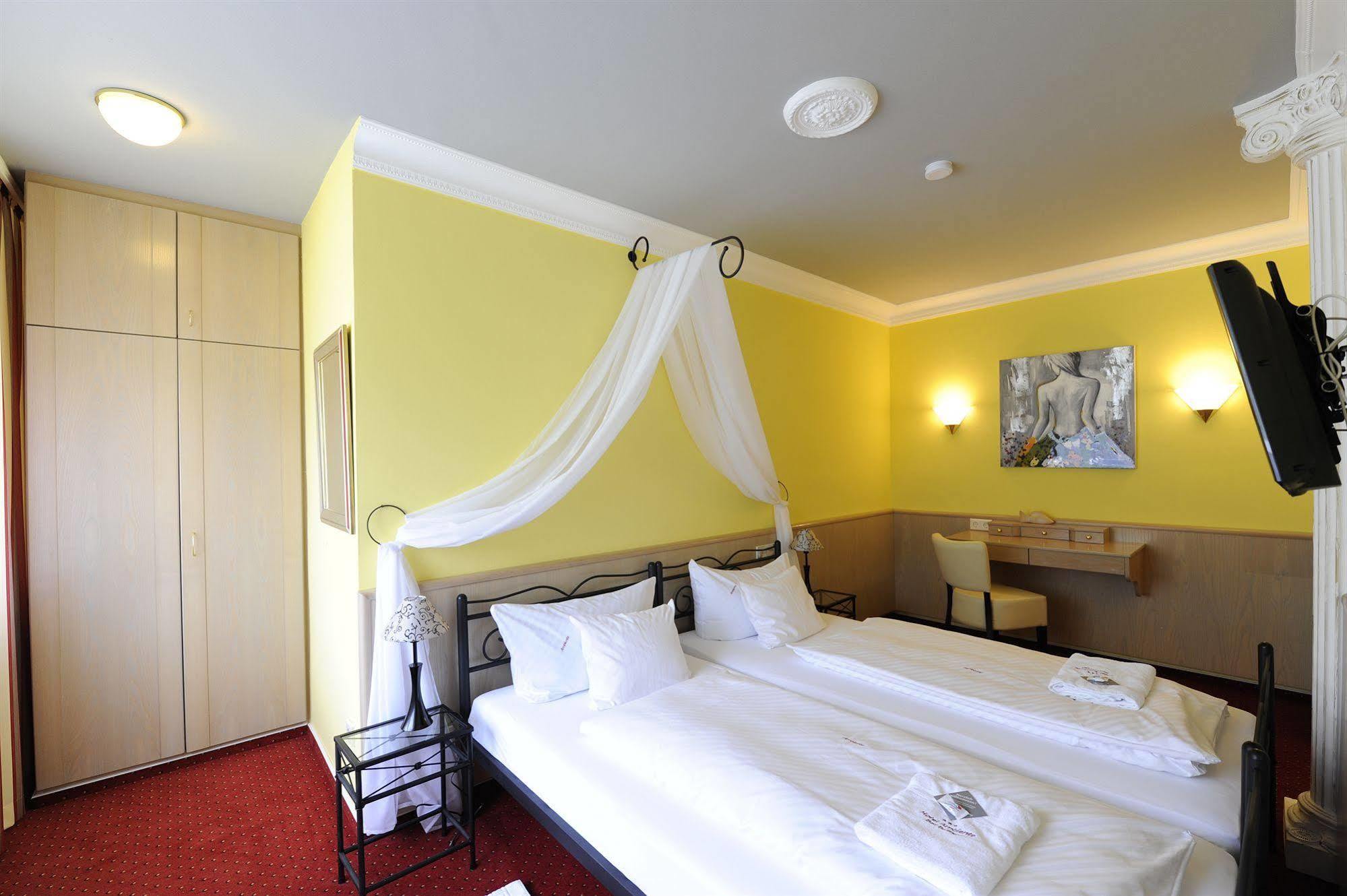 Hotel Ambiente Bad Bellingen Eksteriør billede